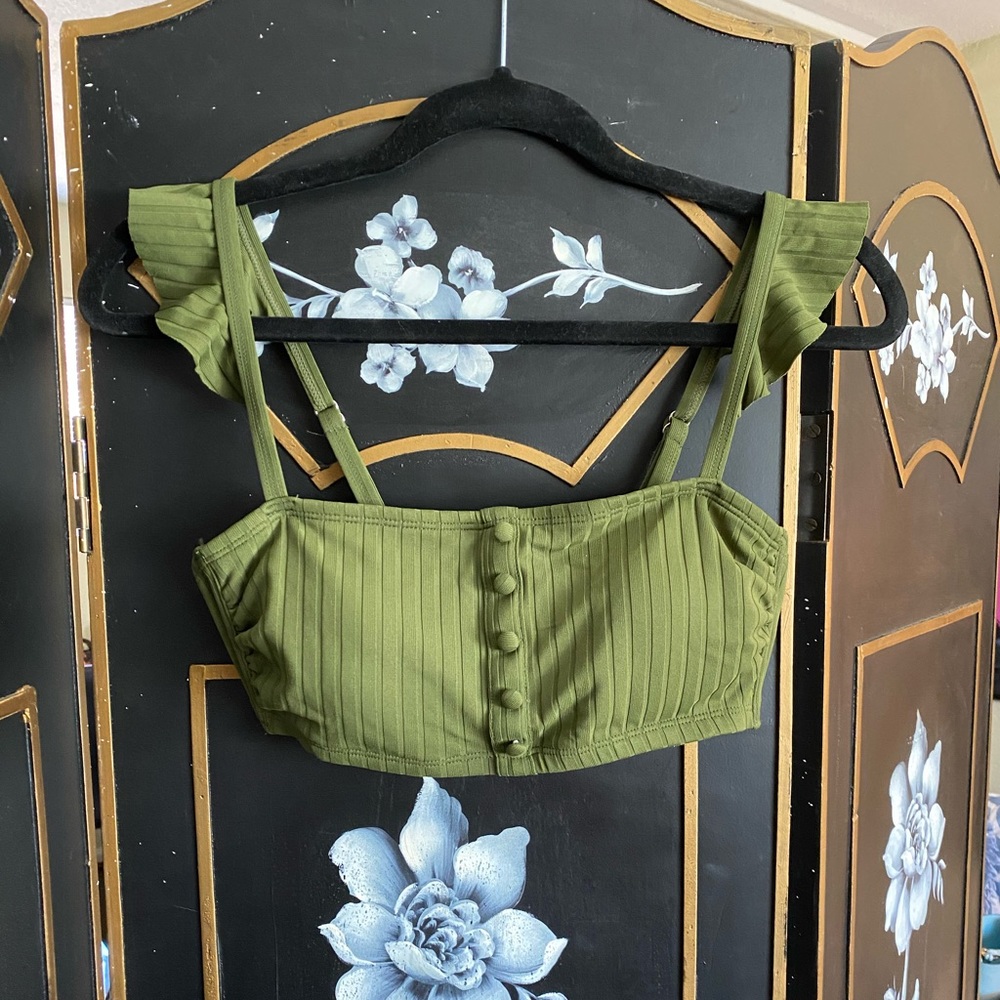 Xhillaration NWT flutter sleeve bikini top!🥰